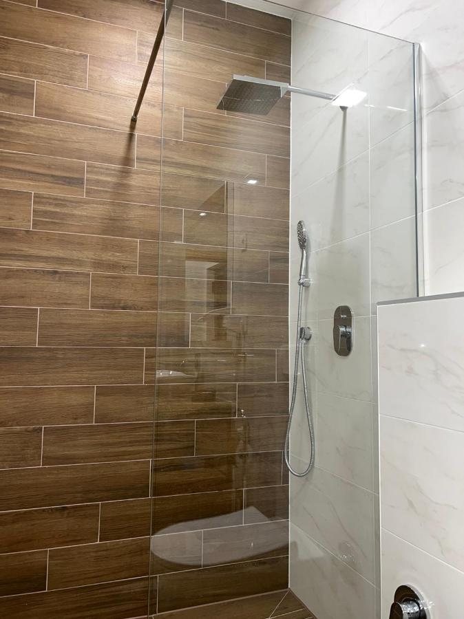 Penthouse Center